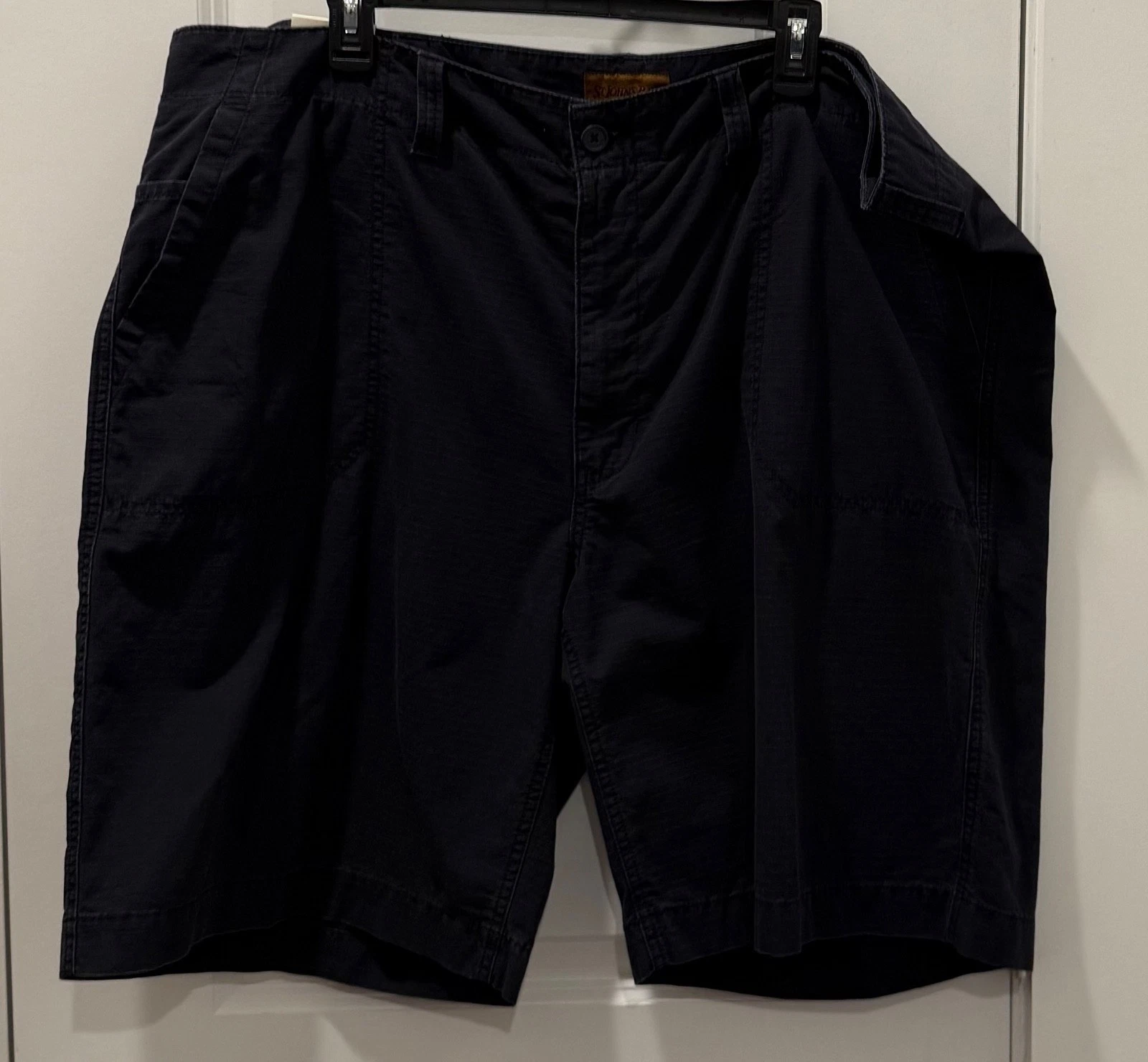 ST JOHN'S BAY NWT MEN'S BLACK CHINO SHORT SIZE 44