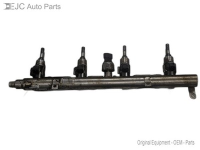 Fuel Injectors Set With Rail For 12-15 Chevrolet Captiva Sport  2.4 12633783 FWD