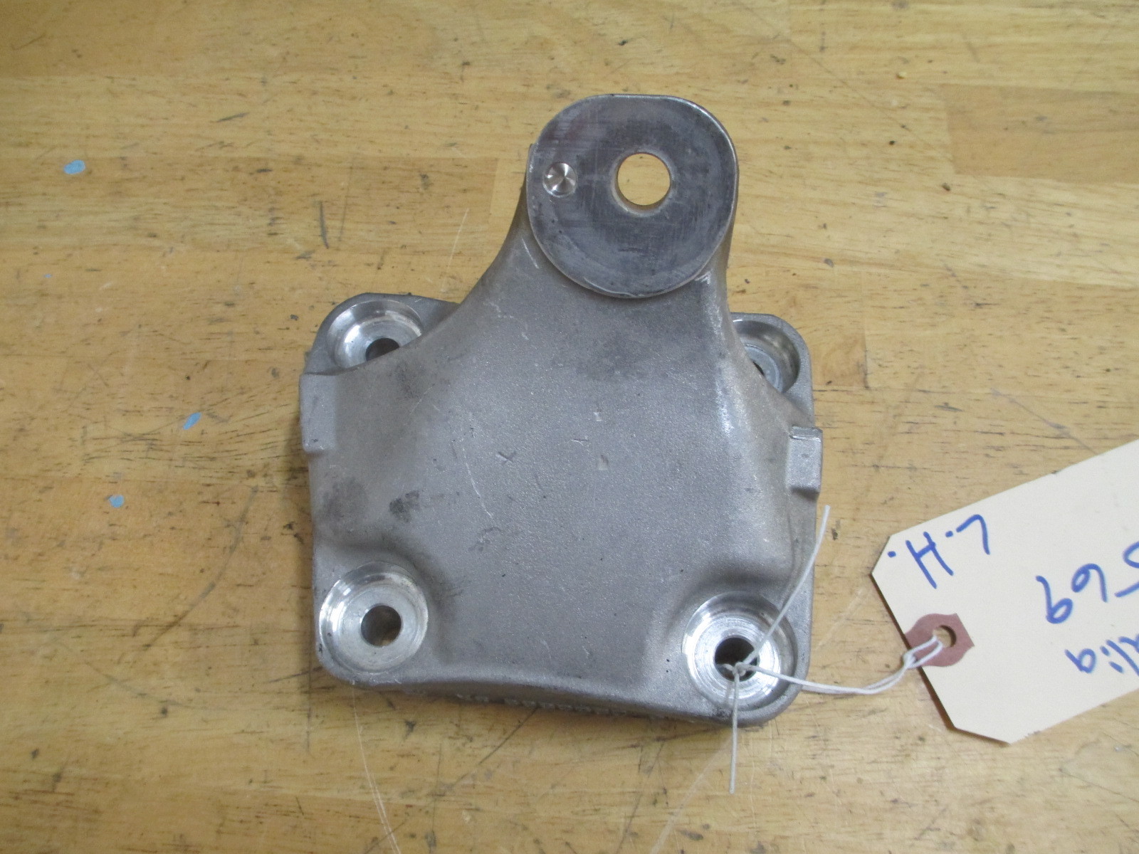 Ferrari 458 - LH Motor / Engine Mount # 255569
