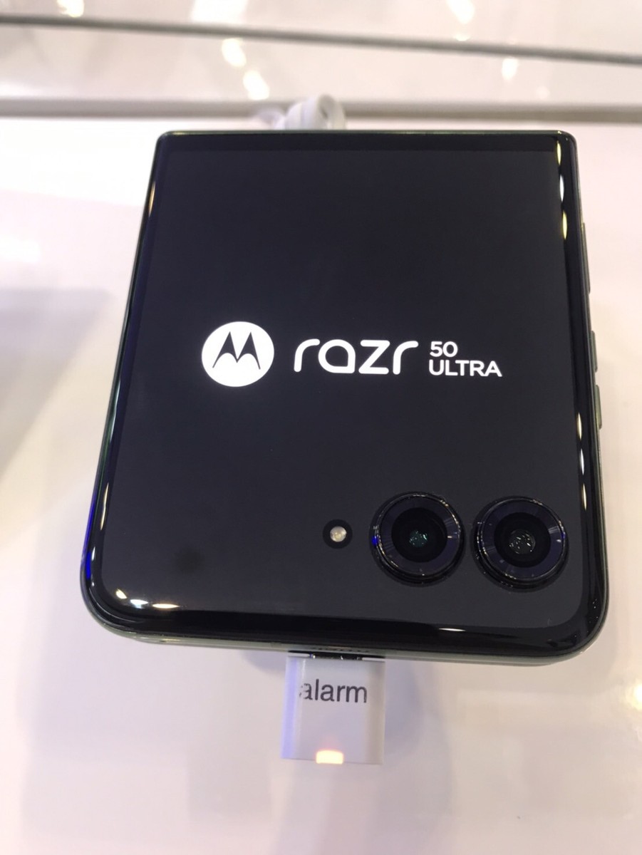 NEW* motorola razr 50 ULTRA foldable dual screen 12GB RAM
