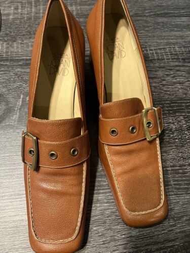Circa Joan& David Buckle Heeled Loafer Genuine Leather Size 9