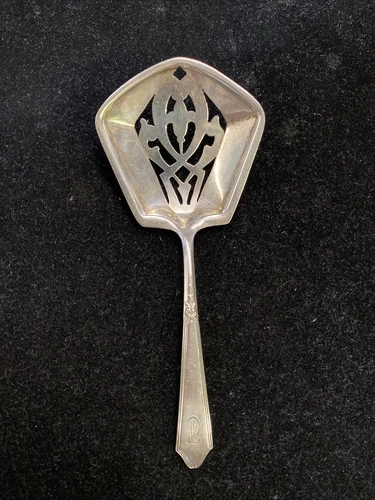 Lunt Sterling Chateau-Chateau Thierry 5" Bon Bon Spoon Shovel  1919  PC10