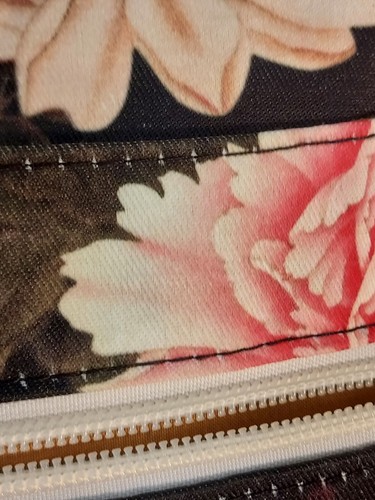 Computer Bag~DACHEE~Beautiful Floral~Lots of storage! Waterproof! - Photo 10/10