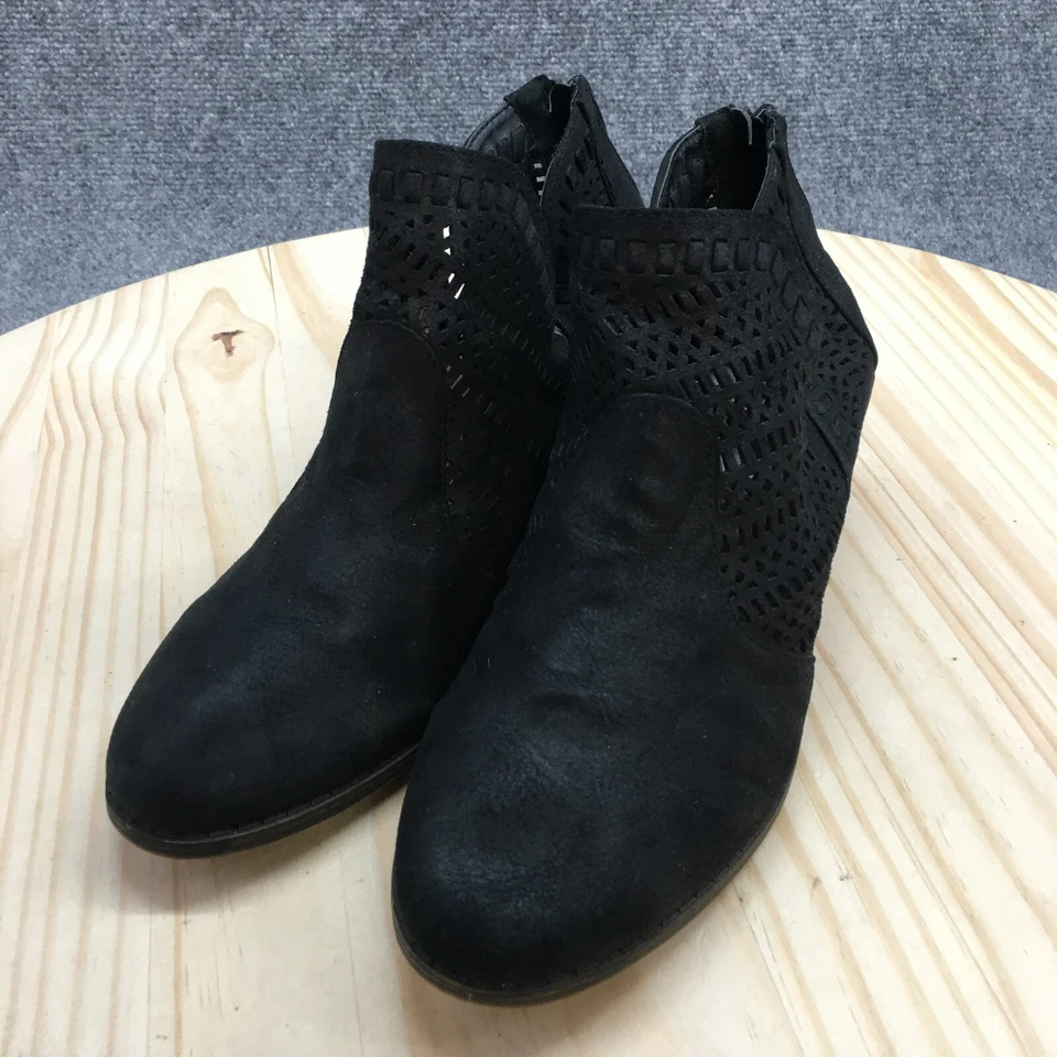 Botas Fergalicious Fergie para mujer 8M botín recortado de traición negro imitación cuero Foto 3 de 4