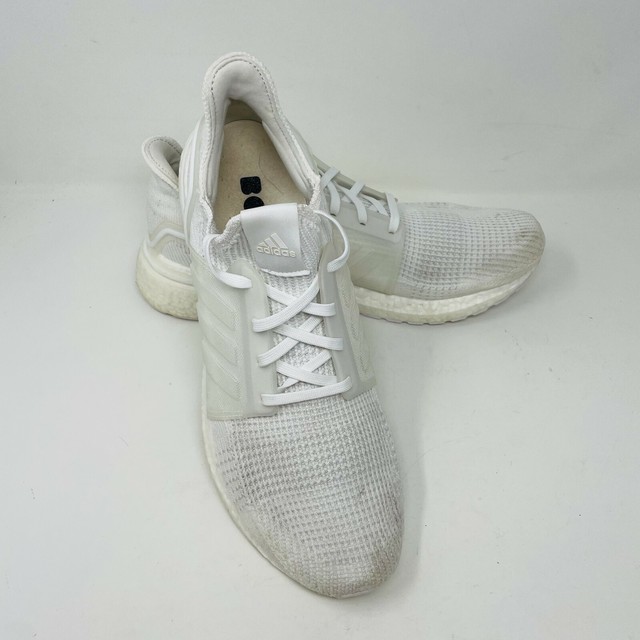 triple white ultraboost 19