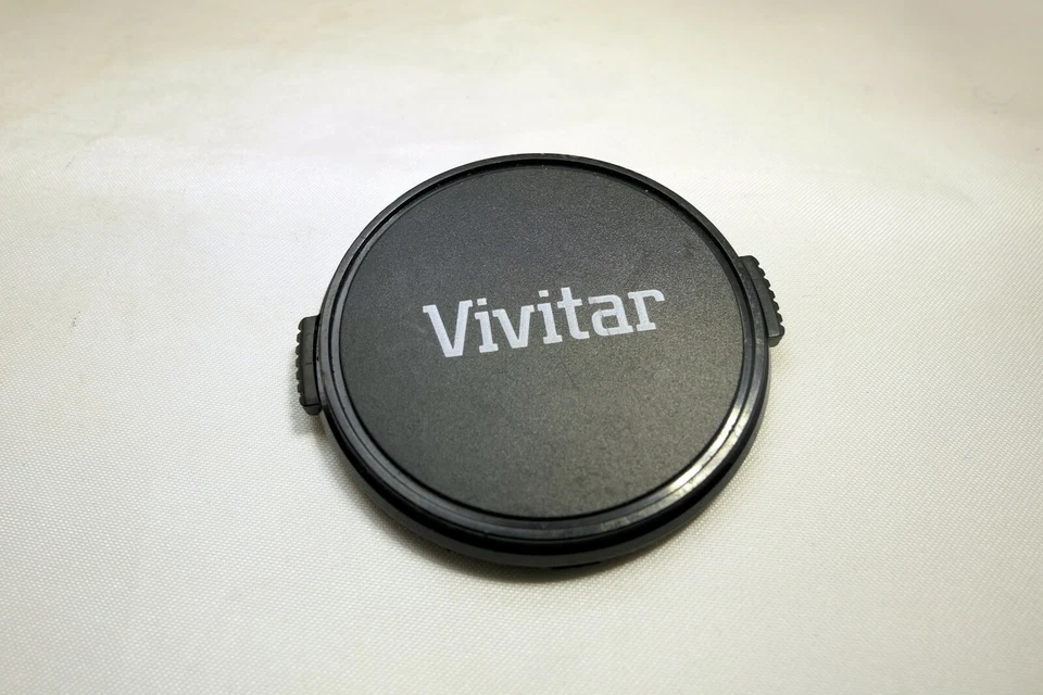 Vivitar 52mm Front Lens Cap snap on type for 100mm f3.5 macro 50mm f1.7 - Image 2 of 4
