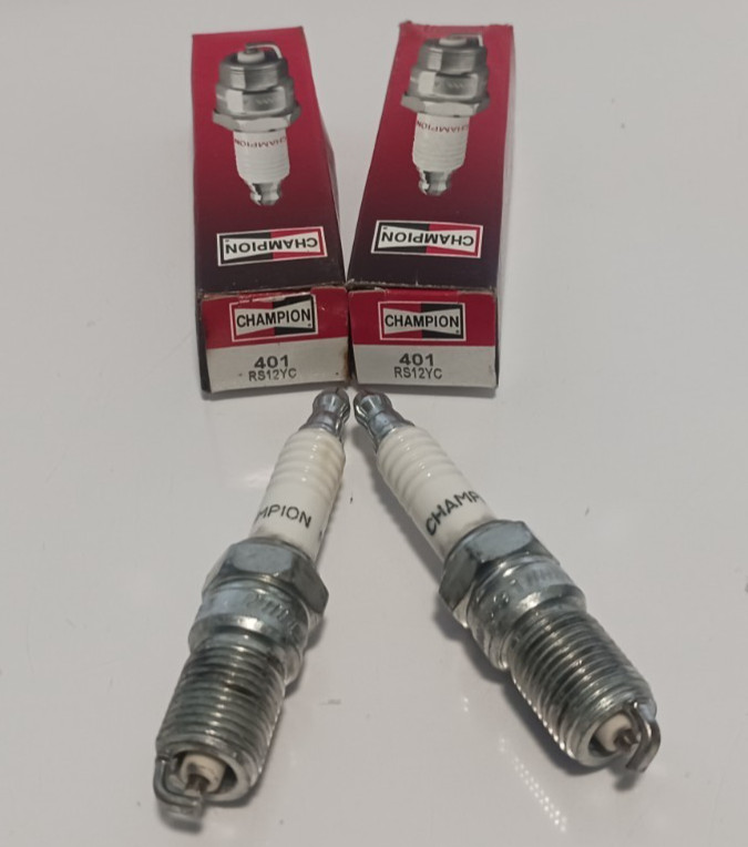 2X GENUINE CHAMPION COPPER PLUS SPARK PLUGS NOS 401 RS12YC FREE SHIPPING