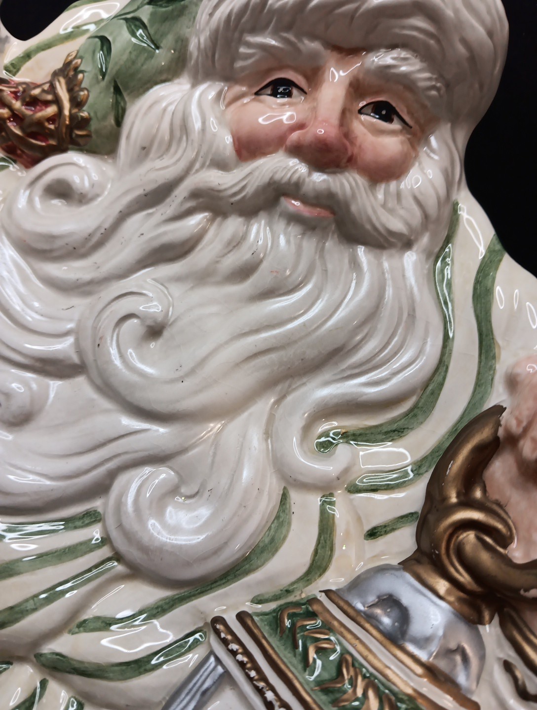 Fritz and Floyd Gregorian Green Santa W/Lantern Caape Plate. Some Ware/Crazing.