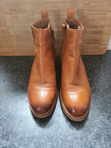 Damen Clarks Stiefeletten Größe 6 hellbraun Leder nur einmal getragen