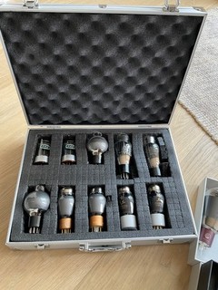 Collection tubes audio CV181 6SN7 6080