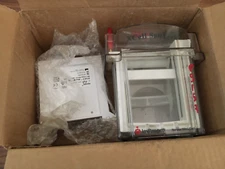 Invitrogen  Electrophoresis XCell SureLock Mini-Cell System w Blot Module