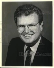 Press Photo Howard Stringer, President of CBS Broadcast Group - noc94062