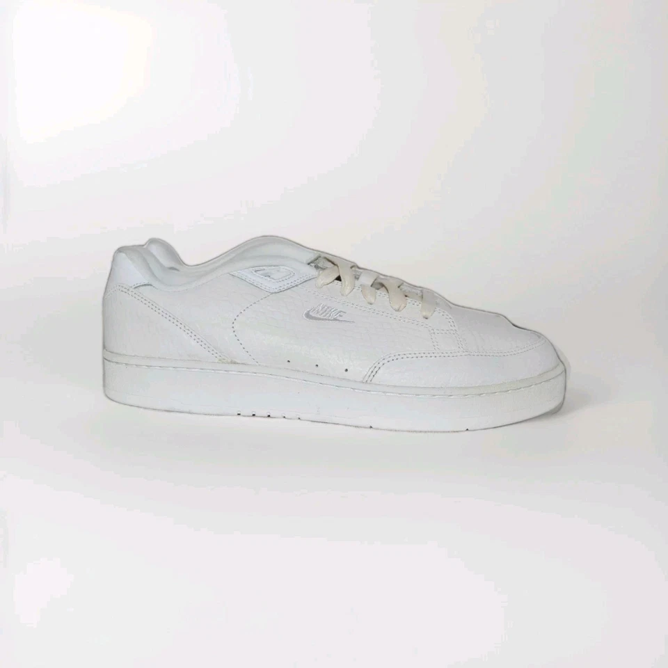  NIKE TENNIS CLASSIC ULTRA LEATHER MENS TENNIS SHOES - MENS SIZE 9 - Image 2 of 4