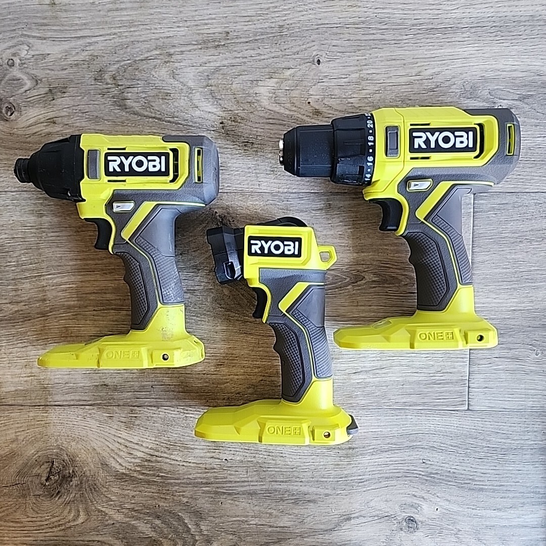 Ryobi ONE+ 18V Drill PCL206 Driver PCL235 flashlight PCL660 3-Tool Combo Kit