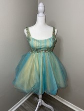 La Femme Dress Beautiful Prom Homecoming Strap Size 0 