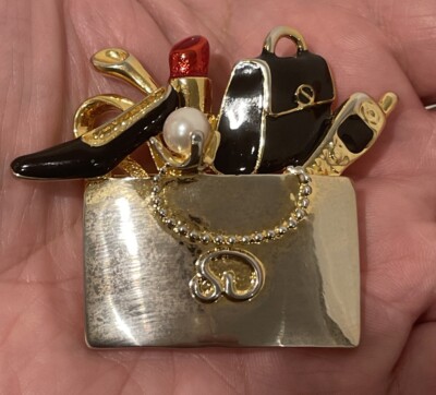VINTAGE John Shopping Bag Brooch Gold Tone Enamel Pin