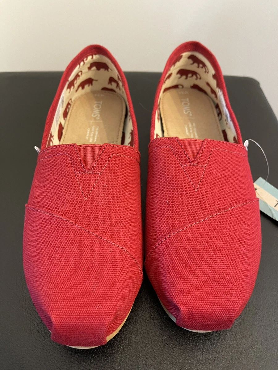 Toms classic hotsell red canvas