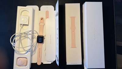 Apple Watch Series 4 40mm Aluminiumgehäuse in Rosa - Gold