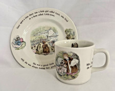 Wedgwood of Etruria Beatrix Potter Mrs. Tiggy Winkle Child's Cup  plate 4066