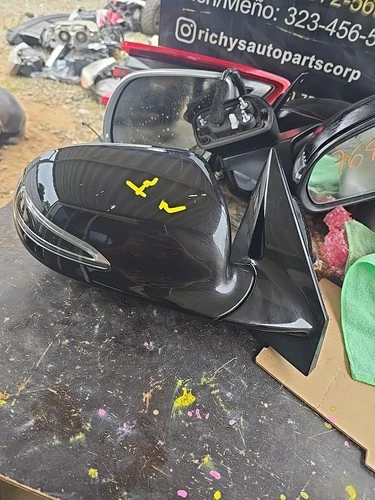 2019-2020-2021 HYUNDAI NEXO RIGHT  SIDE VIEW MIRROR WITH CAMERA + BLIND SPOT OEM