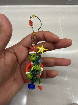 Dr Seuss Hallmark Tree Napper at Work How Grinch Stole Christmas Ornament 2005