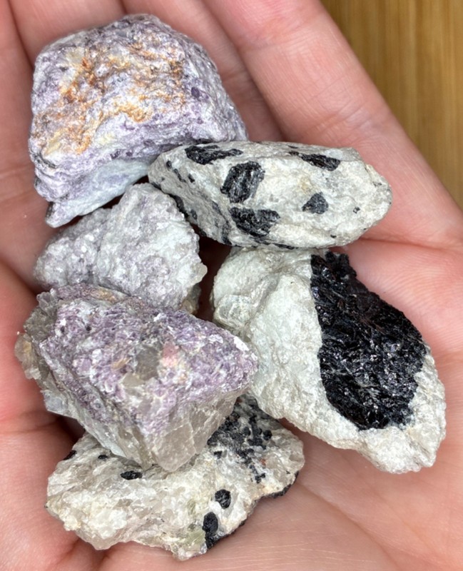 Natural  California Mined Mineral Specimens Lot of 6 Raw Crystals 