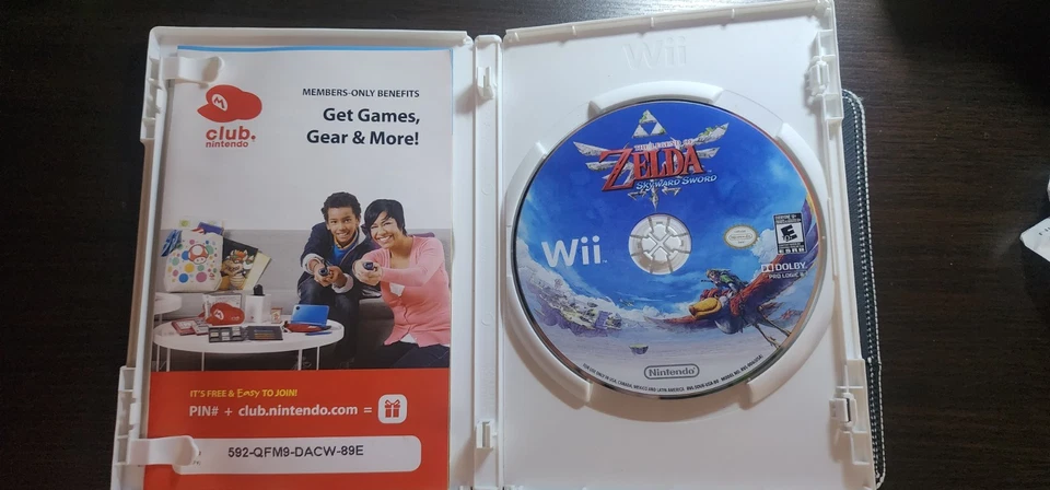 Zelda Skyward Sword Wii (COMPLETE) - Image 2 of 3