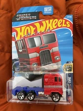 Hot Wheels 2026 HW Screen Time 1/10 Transformers Optimus Prime