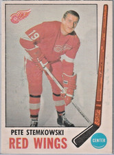 1969-70 O-PEE-CHEE #65 PETE STEMKOWSKI DETROIT RED WING EXMT NO CREASE FREE SHIP