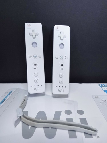 Consola Nintendo Wii RVL-001 blanca NO FUNCIONA con cables, soporte y controladores - Imagen 7 de 12