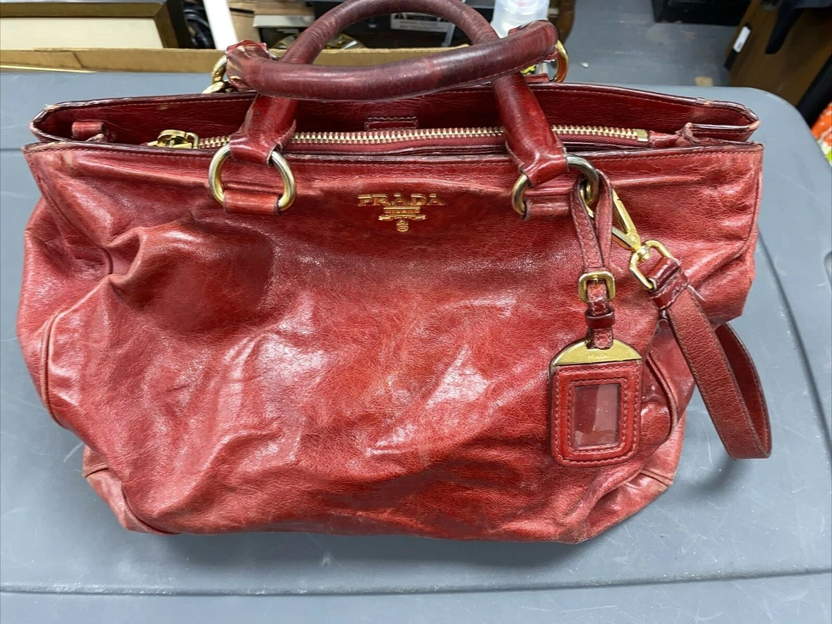 Prada bag red inside cheap