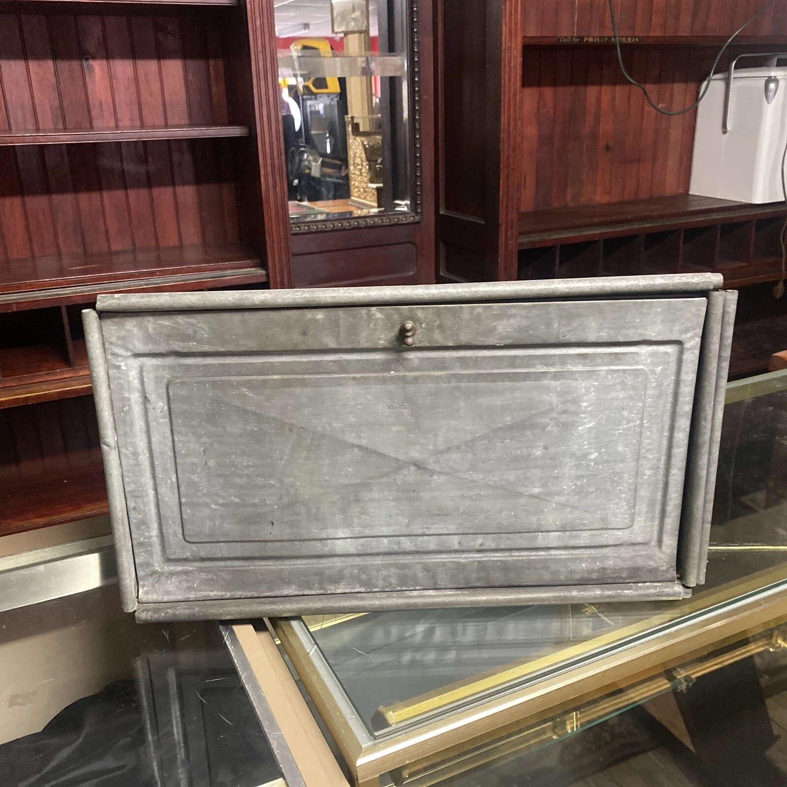 VINTAGE 1927 WINDOW REFRIGERATOR BOX PIE SAFE BREADBOX - 25” x 11” x 10.5”