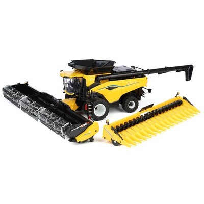 ERTL 1/32 New Holland CR11 Combine Draper & Corn Heads Prestige Collection 61006