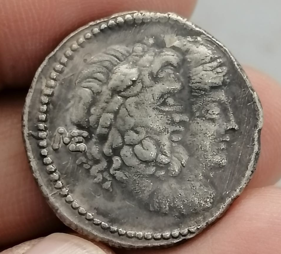 Picture 1 of 2