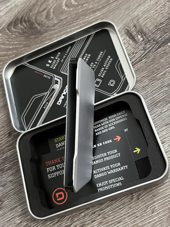 SK 1 Cartera Slide Kick para Hombres Cartera Plateada Satinada Portatarjetas Foto 3 de 4