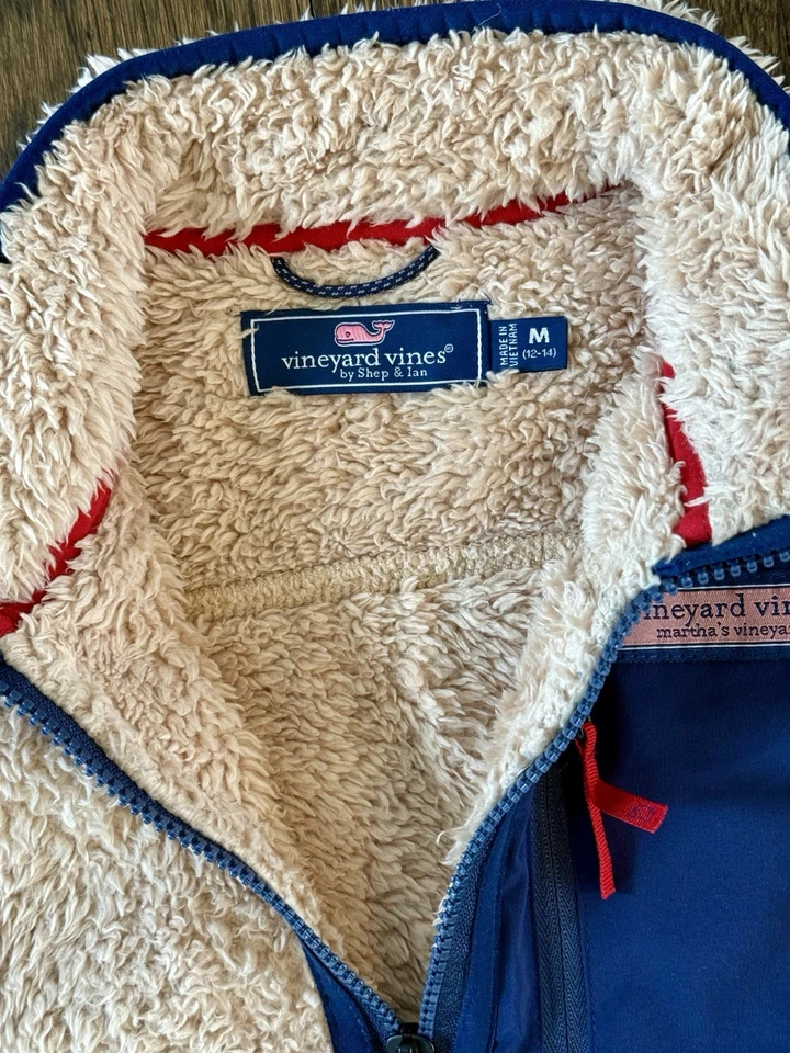 Vineyard Vines 男孩 Stillwater Sherpa Quarter 拉链夏尔巴羊毛套衫 — 第 4/4 张图片