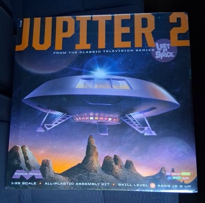 Moebius Lost in Space Jupiter 2 Plastic Model Kit MOE913 1/35 NEW SEALED RARE