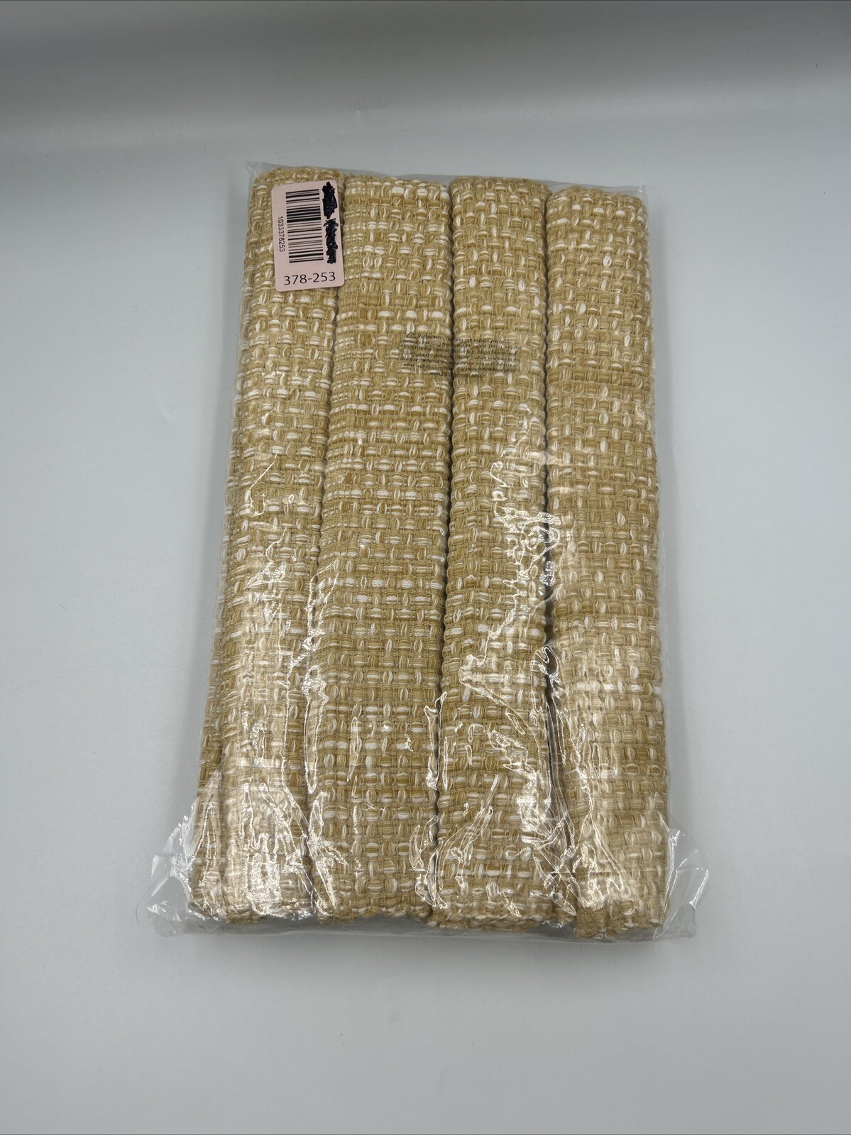 Trends Collections 13"x19" 4-Pack Placemat Set basket weave Christmas gift 