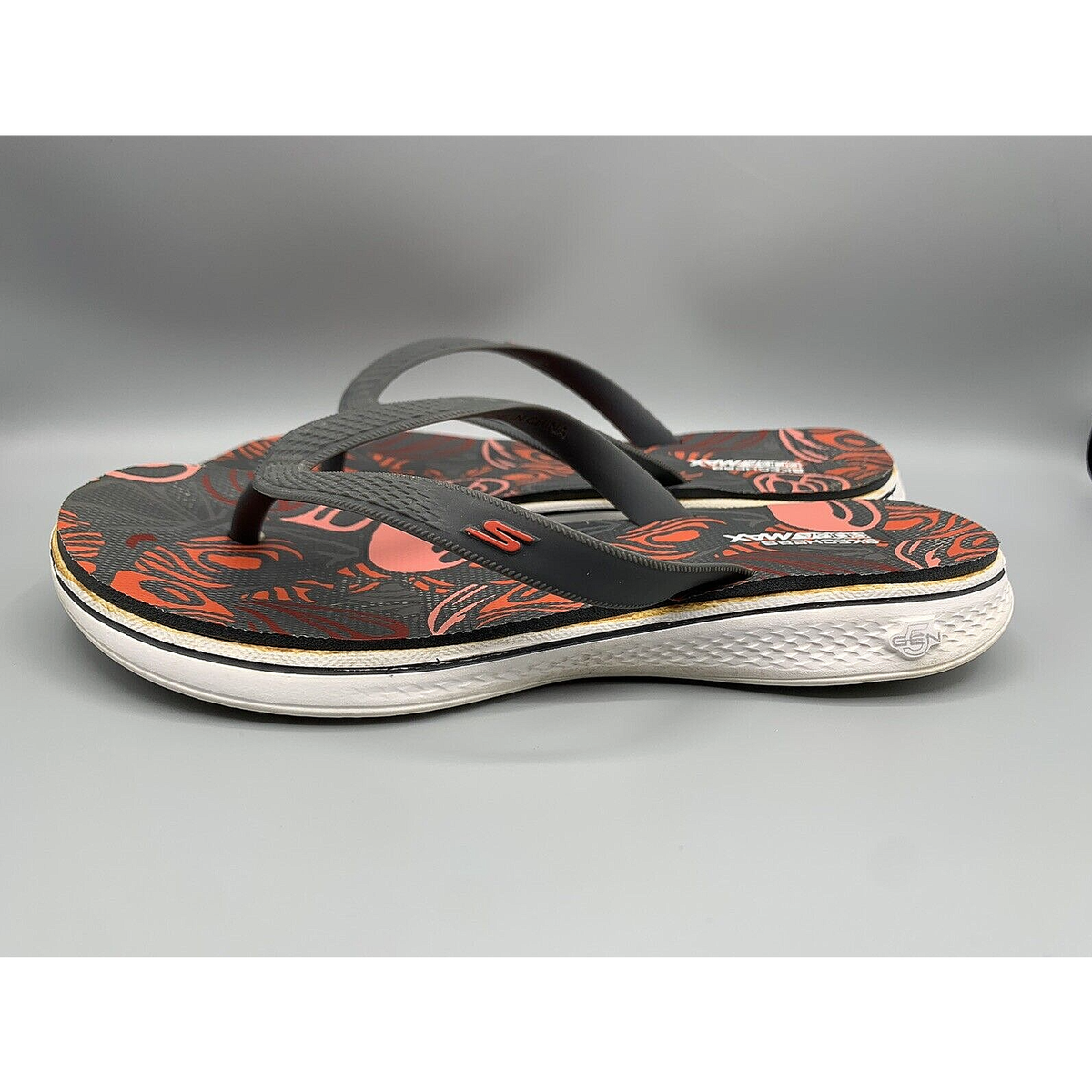 skechers goga max slides
