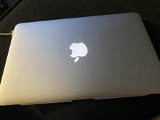 Apple MacBook Air 11" 1.3 GHz Core i5 64GB SSD 4GB RAM Mid 2013 Bundle