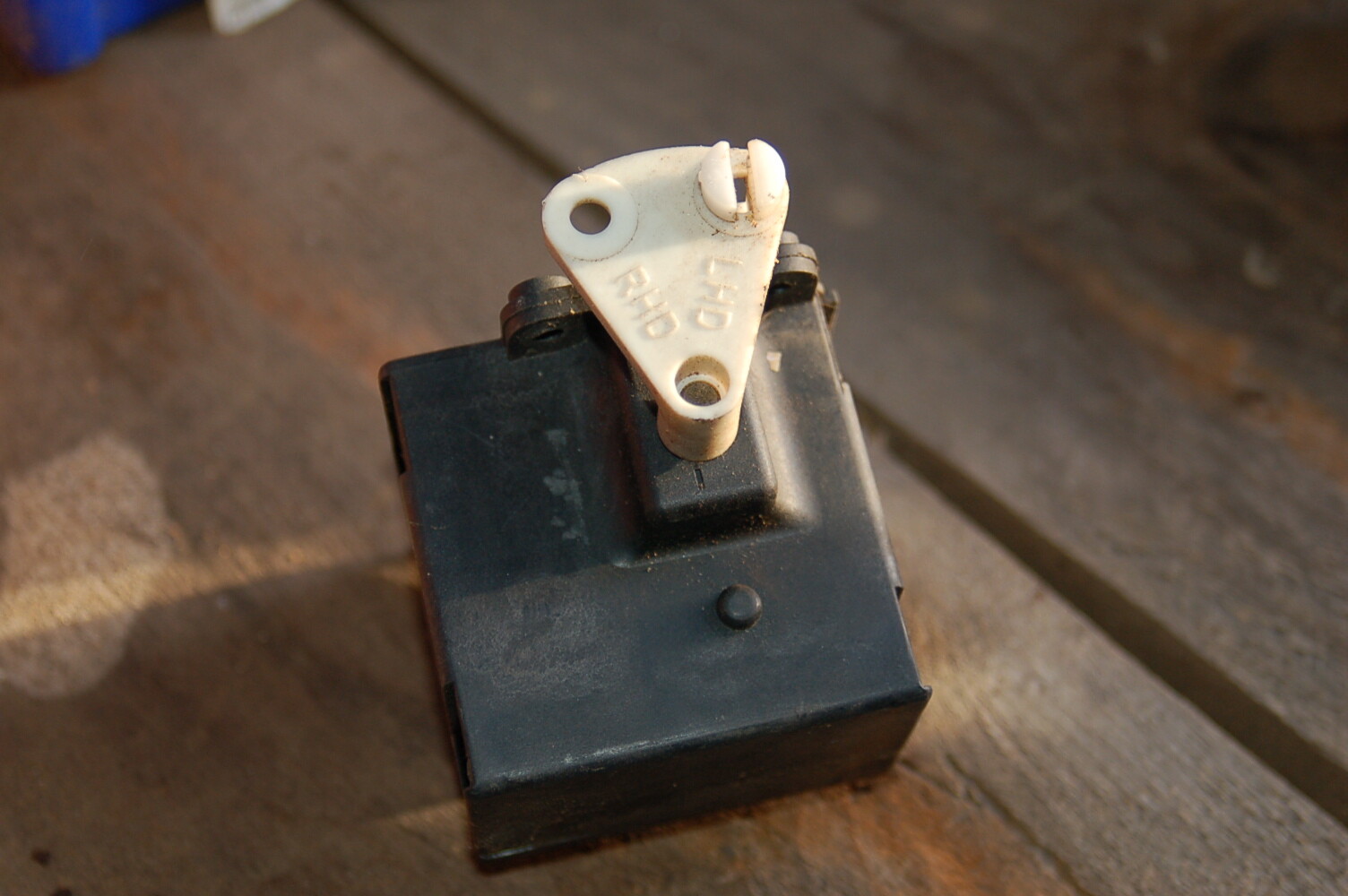 Volvo 740 760 780 940 960 S90 V90 1388198 3522797 Heater Flap  