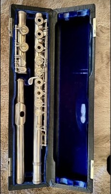Wm. S. Haynes 1953 Silver Concert Flute Boehm System C Key open Hole with Case