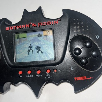 Tiger Electronics Handheld Batman & Robin Game1997 Rare