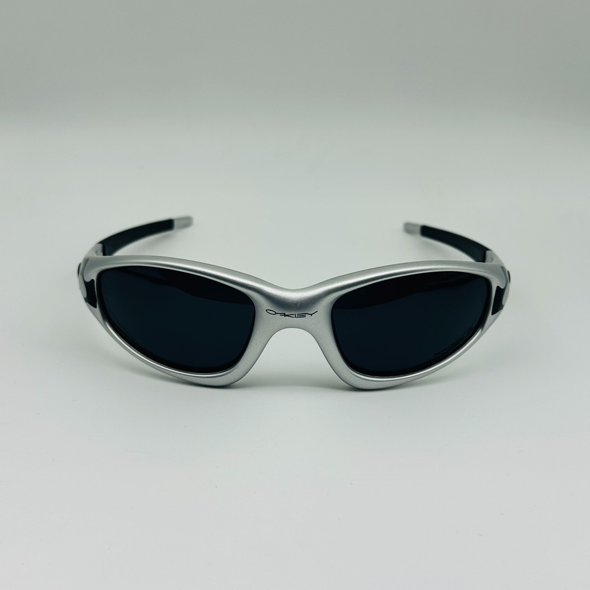 Vintage Oakley Straight Jacket 99 Muzm OO9505 Silver Frames/Black