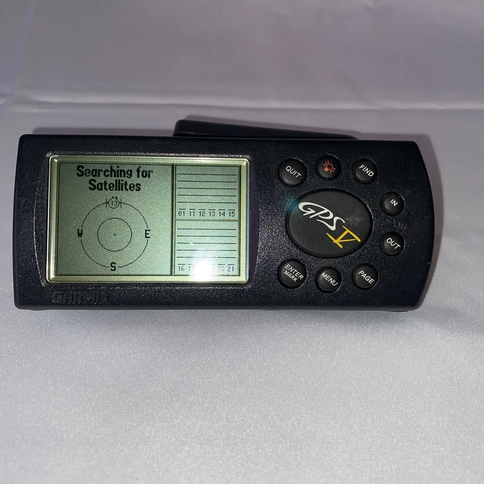 Garmin GPS V Personal Navigator Damaged Batt Door Working for Parts or Repair - Image 2 of 4