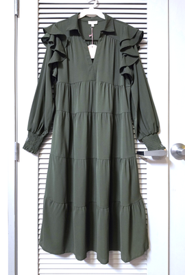 #ad forest green ruffle shoulder collar tiered long dress M $40.00