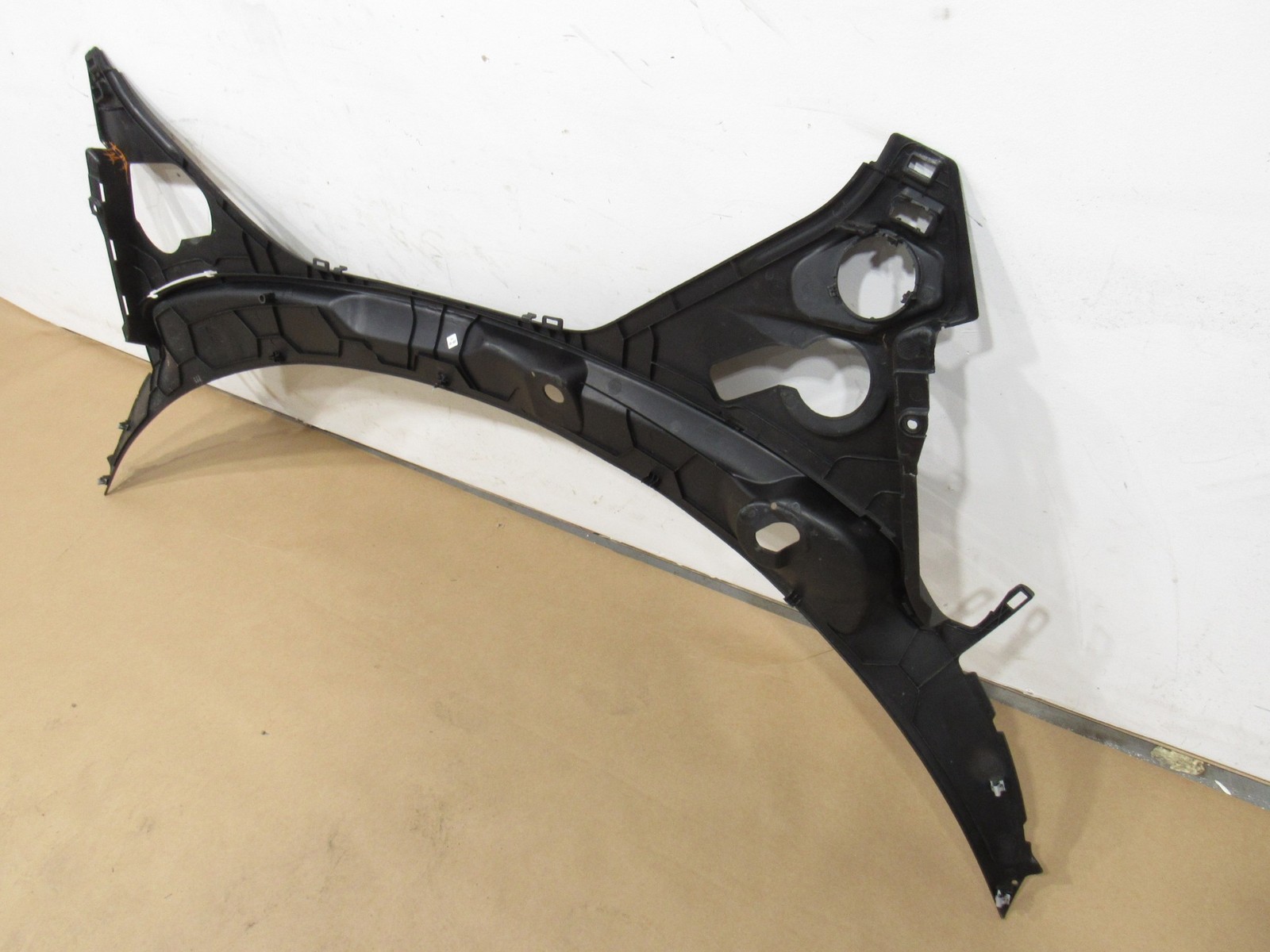 17-20 Mclaren 720S 720 2020 Front Windshield Wiper Cowl Cover Trim Panel ;
