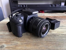 Canon EOS Rebel XT Digital DSLR Camera with 28-70mm Lens, Chager and Battery Inc