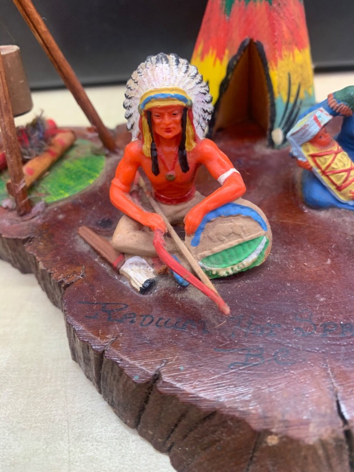 vtg canadian wood carved indian teepee chief squaw & baby souvenir