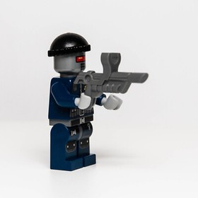 LEGO Movie Minifigure Robo SWAT Police w/ Knit Cap (tlm045) Book Exclusive